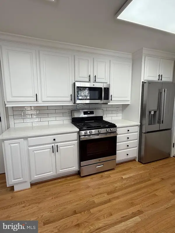 9438 Wallingford Dr, BURKE, VA 22015