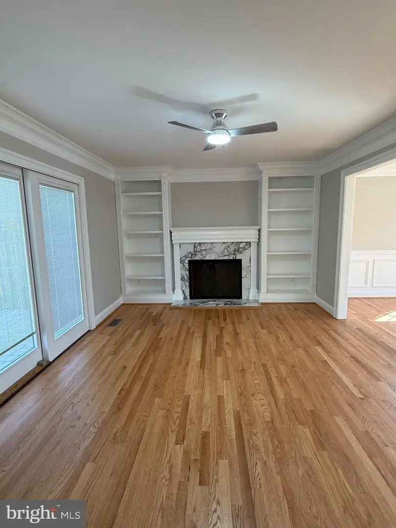 9438 Wallingford Dr, Burke, VA 22015 - #2