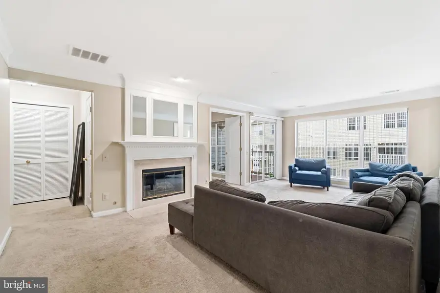 8206-b Crossbrook Ct #201, Lorton, VA 22079 - #3