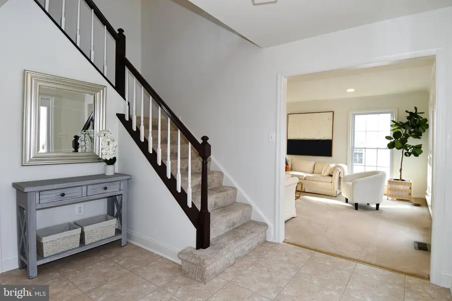 4407 Galesbury Ln, Chantilly, VA 20151 - #2