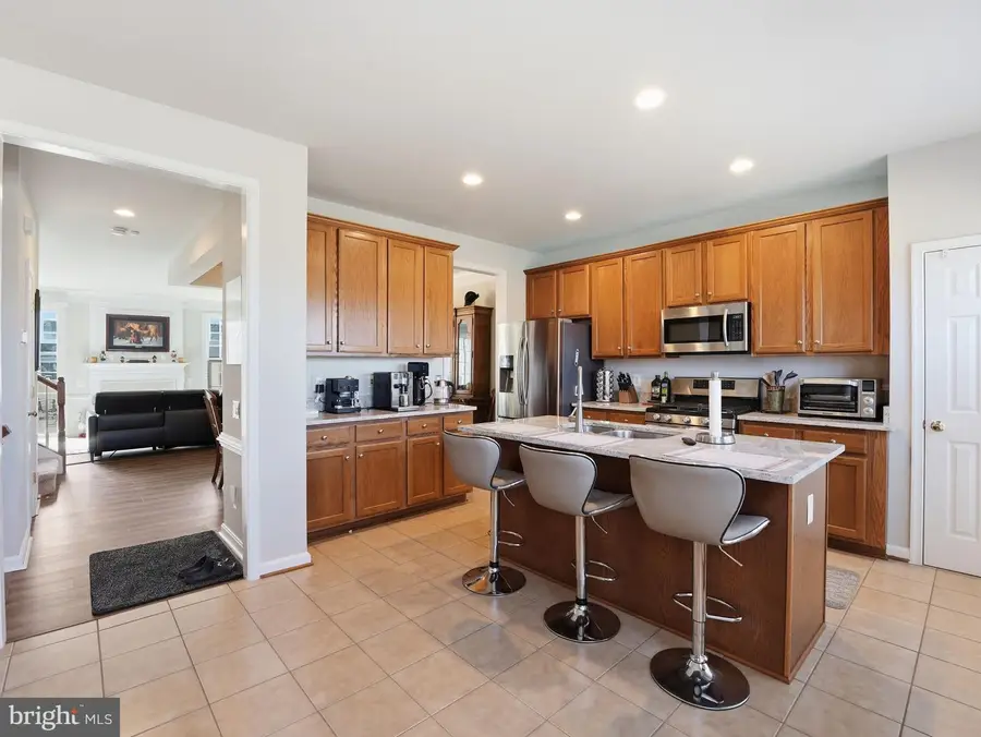 8239 Red Carnation Ct, Lorton, VA 22079 - #2