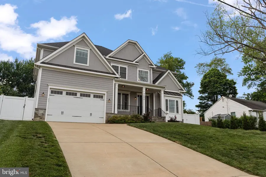7606 Leonard Dr, Falls Church, VA 22043 - #2