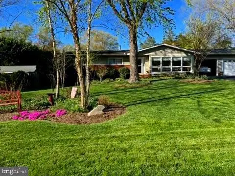 4404 Phylliss St, Alexandria, VA 22309 - #3