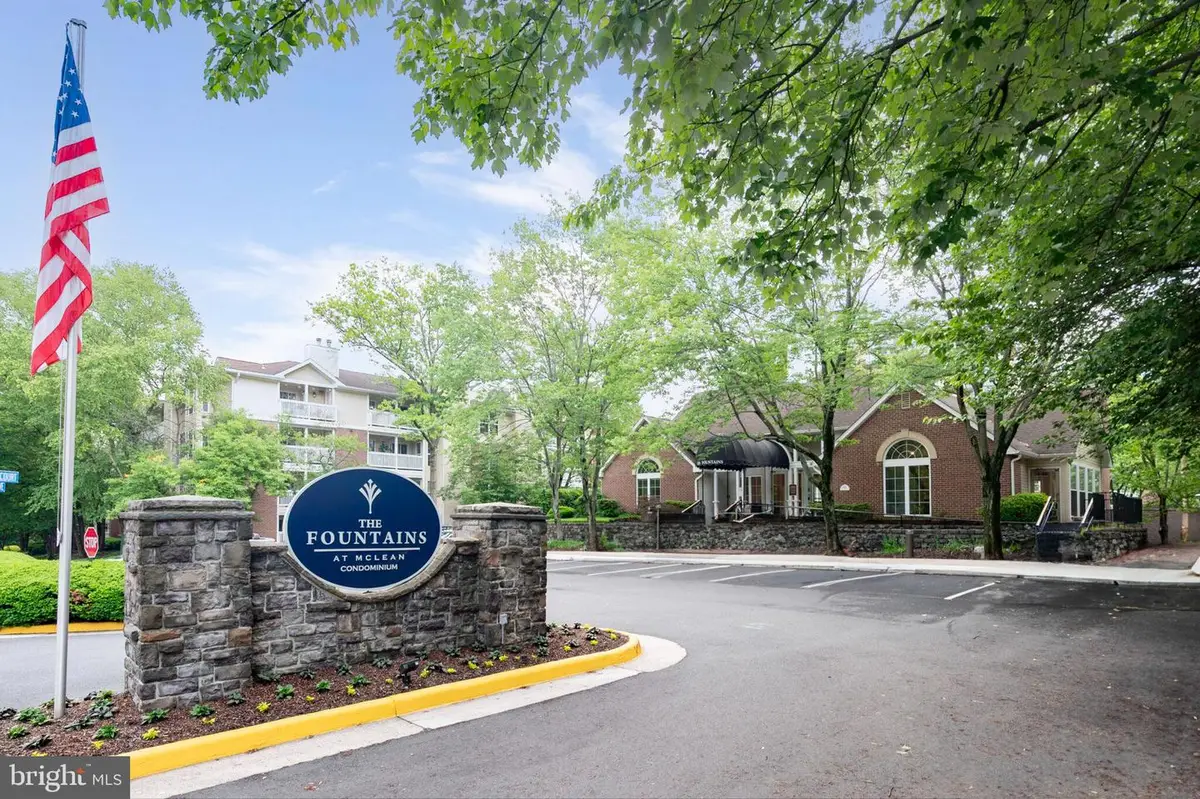 1538 Lincoln Way #201a, McLean, VA 22102 - #1