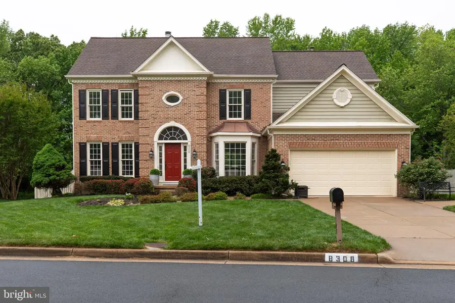 8308 Greentree Manor Ln, Fairfax Station, VA 22039 - #2