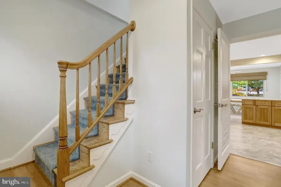 8816 Victoria Rd, Springfield, VA 22151 - #3