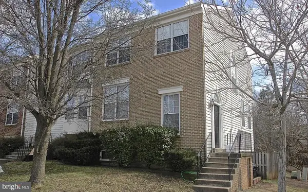 5847 Belcher Farm Dr, CENTREVILLE, VA 20120