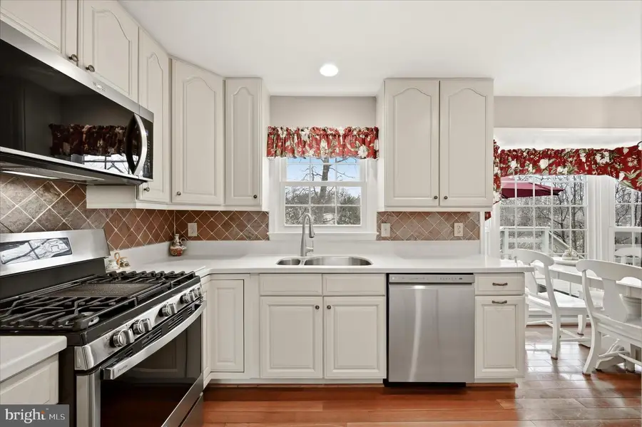 7001 Ebbtide Ln, Burke, VA 22015 - #2