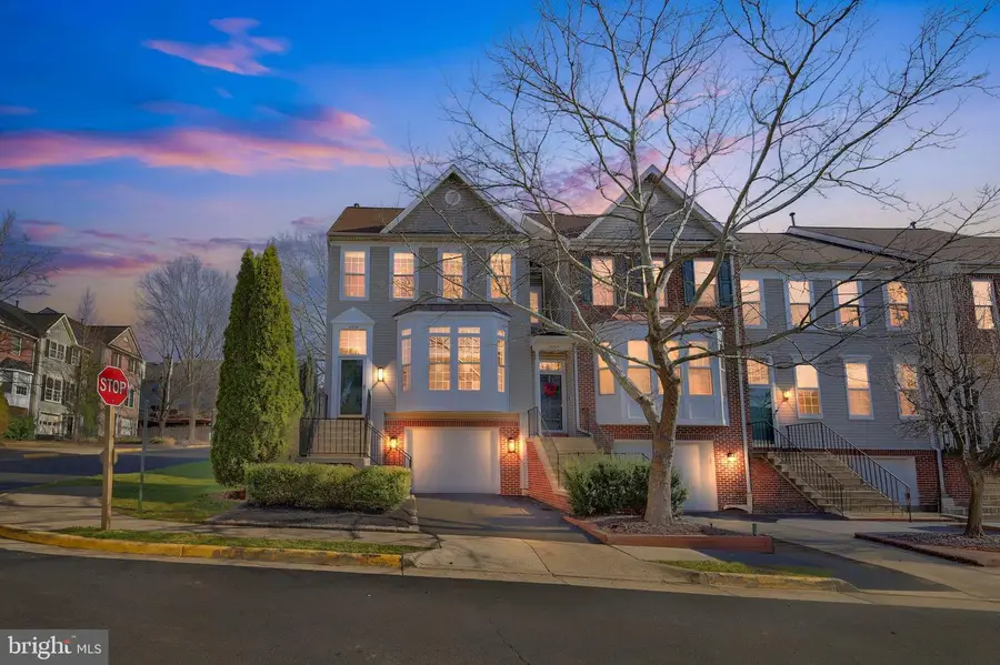 14726 Beaumeadow Dr, Centreville, VA 20120 - #2