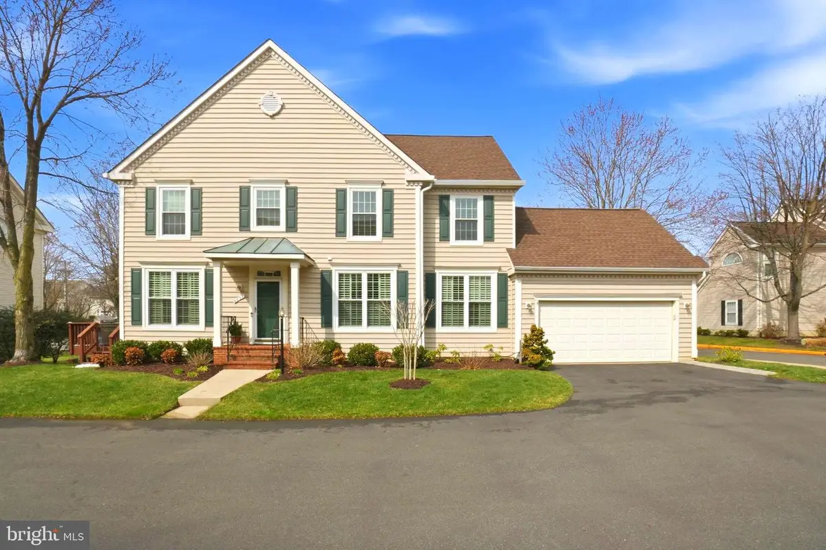 6357 Alderman Dr, Alexandria, VA 22315 - #1