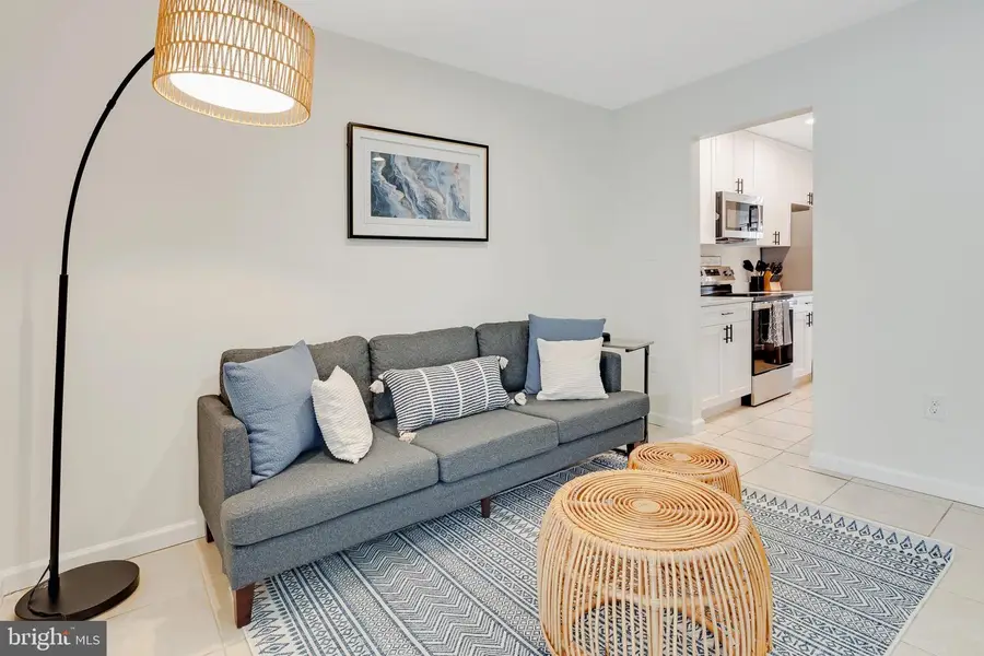 428 Reneau Way, Herndon, VA 20170 - #2