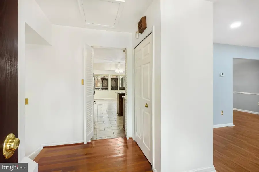 7594 Woodstown Dr, Springfield, VA 22153 - #3