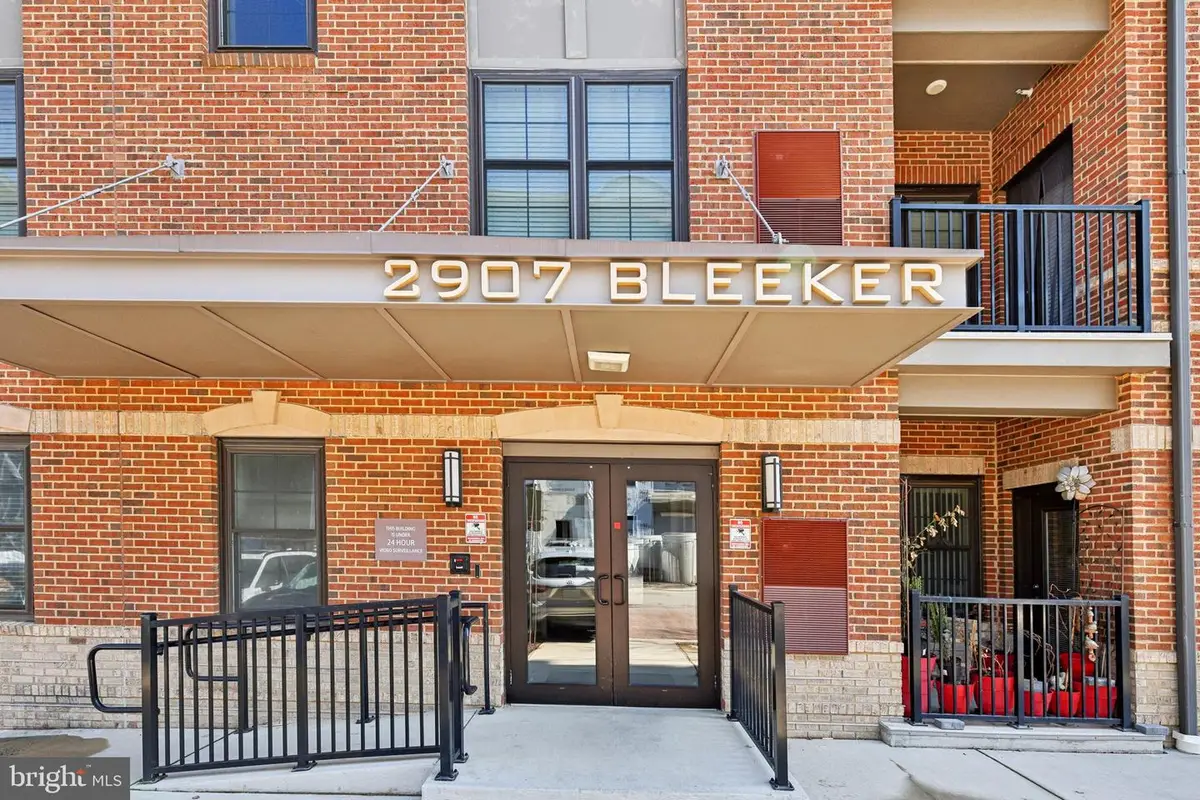 2907 Bleeker St #3-206, Fairfax, VA 22031 - #1