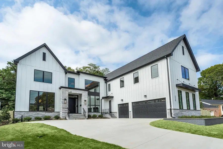 6908 Southridge Dr, McLean, VA 22101 - #2