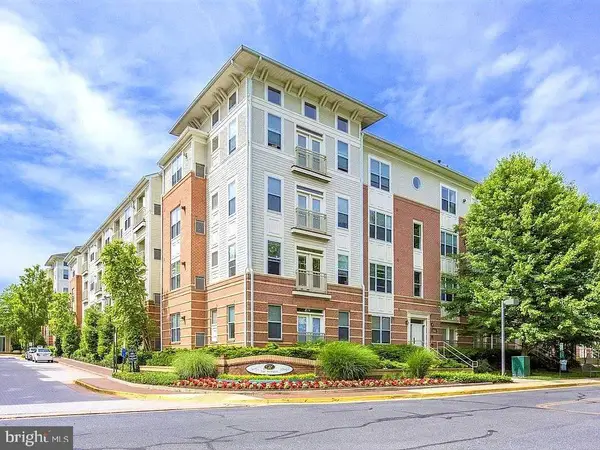 9486 Virginia Center Blvd #203, VIENNA, VA 22181