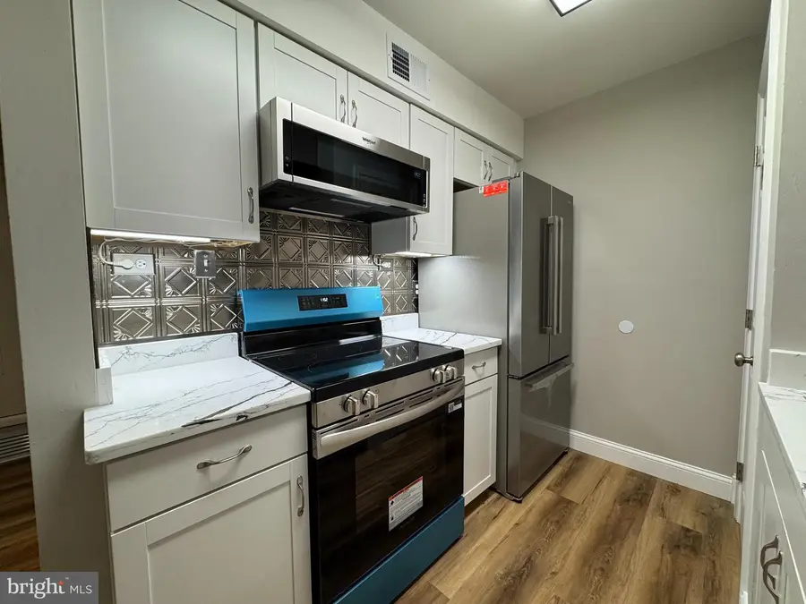 5812 Royal Ridge Dr #c, Springfield, VA 22152 - #3