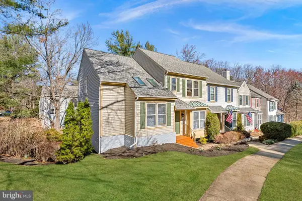 8228 Maple Ridge Ave, SPRINGFIELD, VA 22153