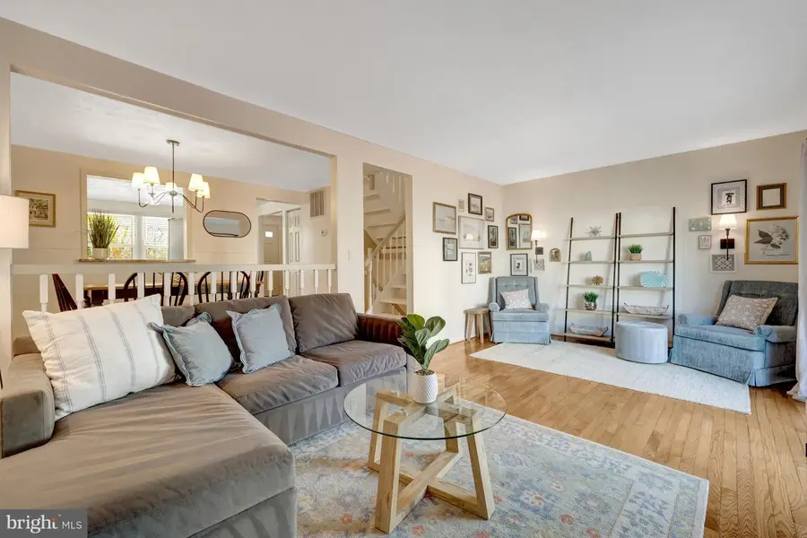 2910 Bridgehampton Ct, Falls Church, VA 22042 - #3