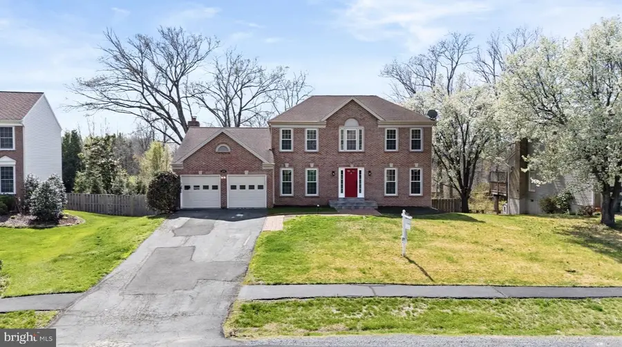 12011 Meadowville Ct, Herndon, VA 20170 - #3