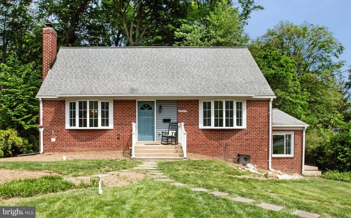 8802 Parliament Dr, Springfield, VA 22151 - #1