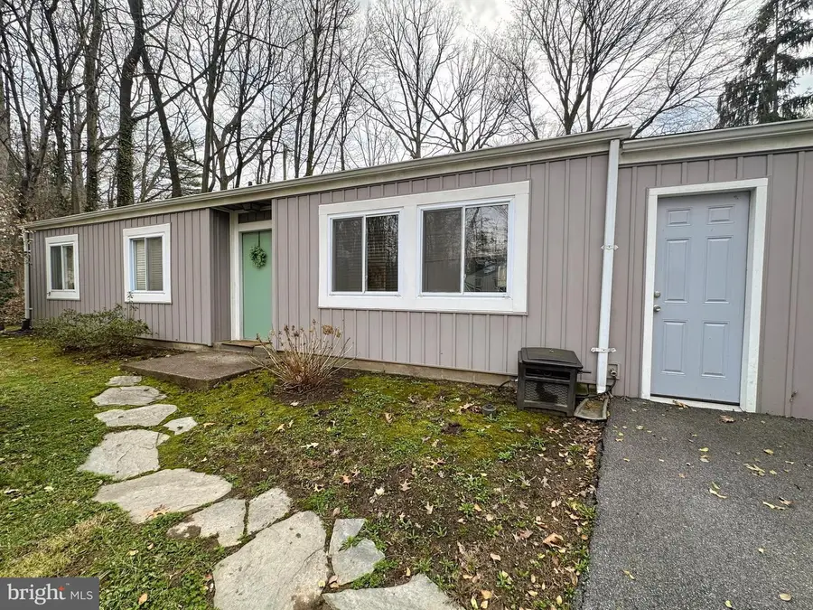 2215 Sanibel Dr, Reston, VA 20191 - #3