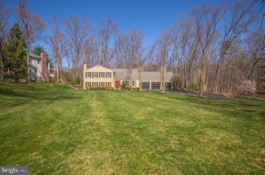 11006 Raccoon Ridge Ct, Reston, VA 20191 - #3