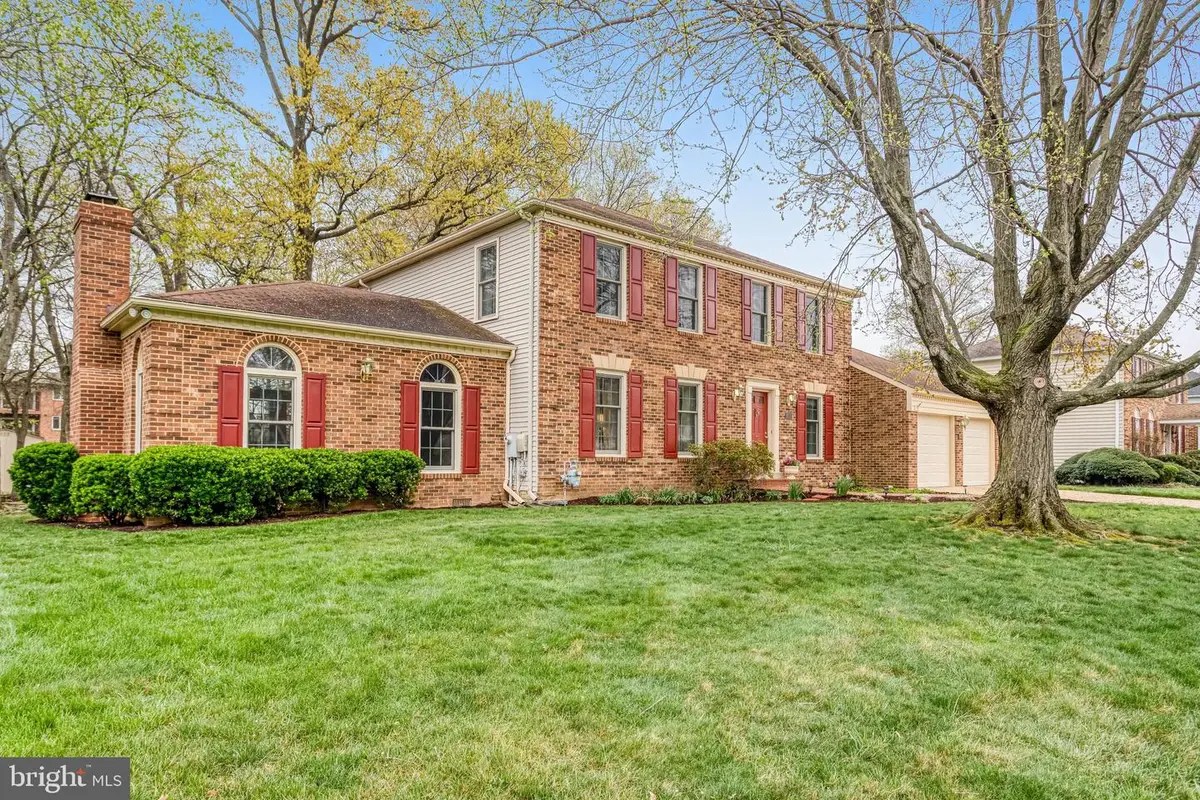 6211 Guilford Dr, Alexandria, VA 22310 - #1