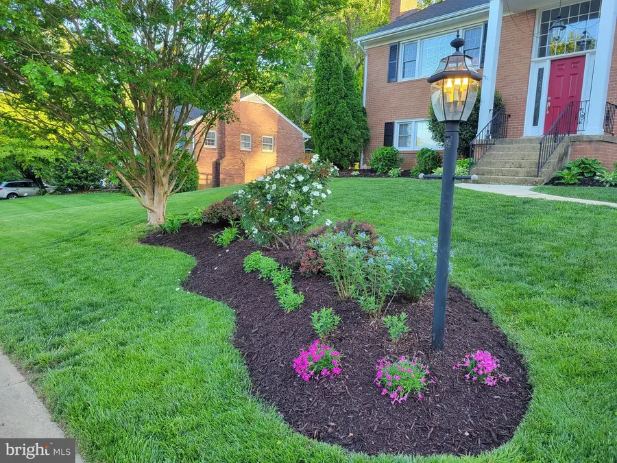 2820 Elsmore St, Fairfax, VA 22031 - #3