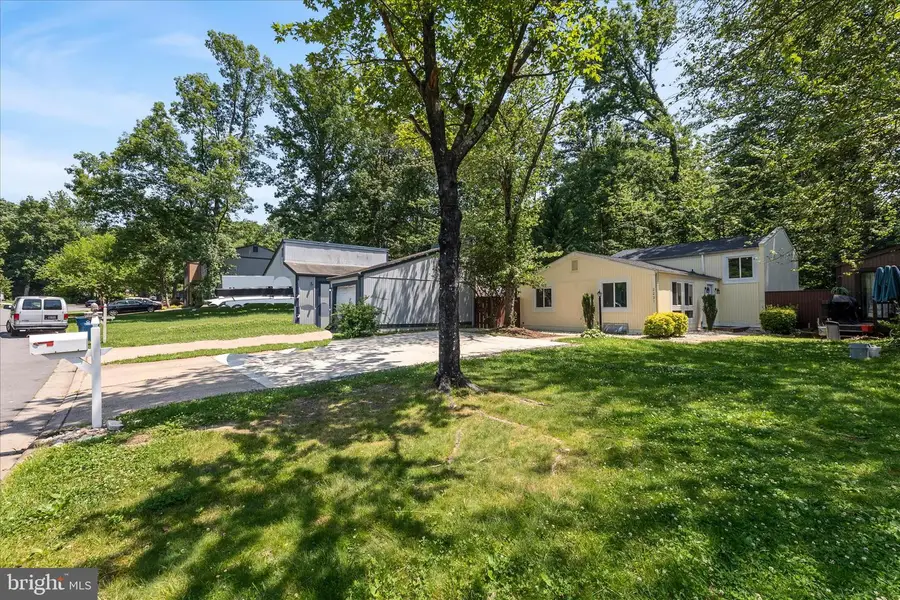 2231 Sanibel Dr, Reston, VA 20191 - #2