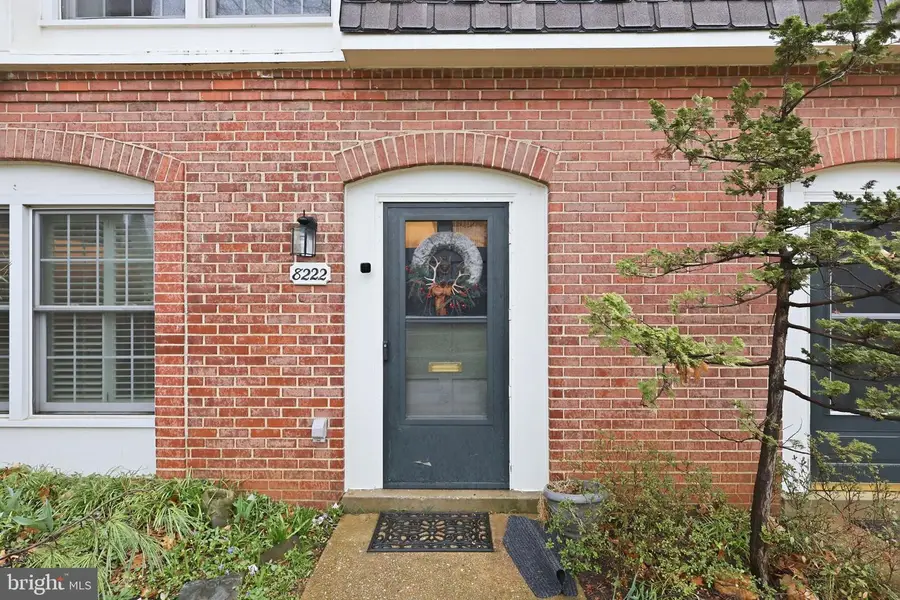 8222 Carrleigh Pkwy #12, Springfield, VA 22152 - #2