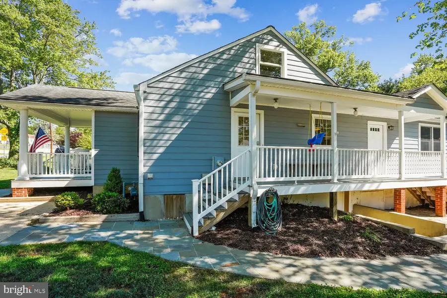2953 Strathmeade St, Falls Church, VA 22042 - #3