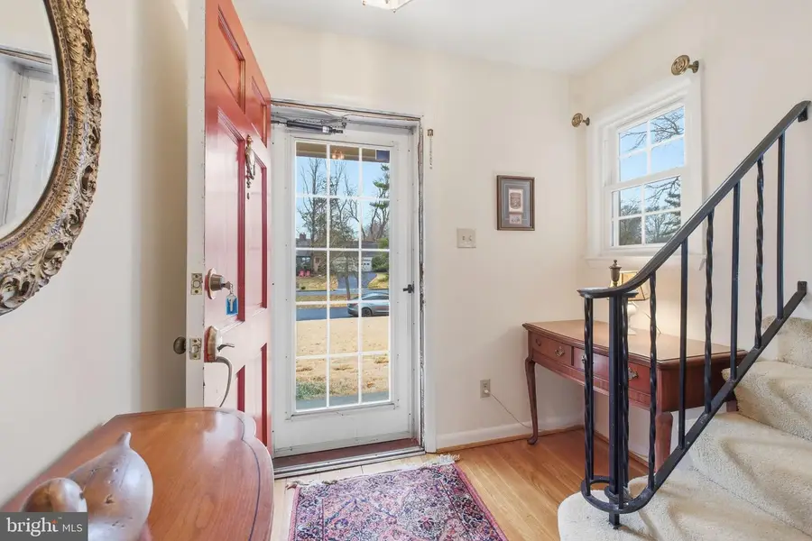 2106 Wakefield St, Alexandria, VA 22308 - #2