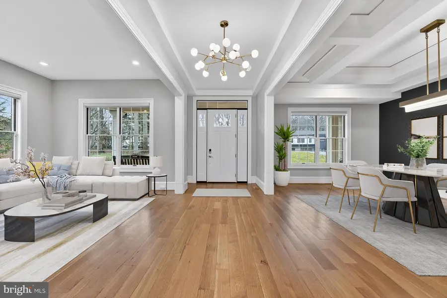 7002 River Oaks Dr, McLean, VA 22101 - #3