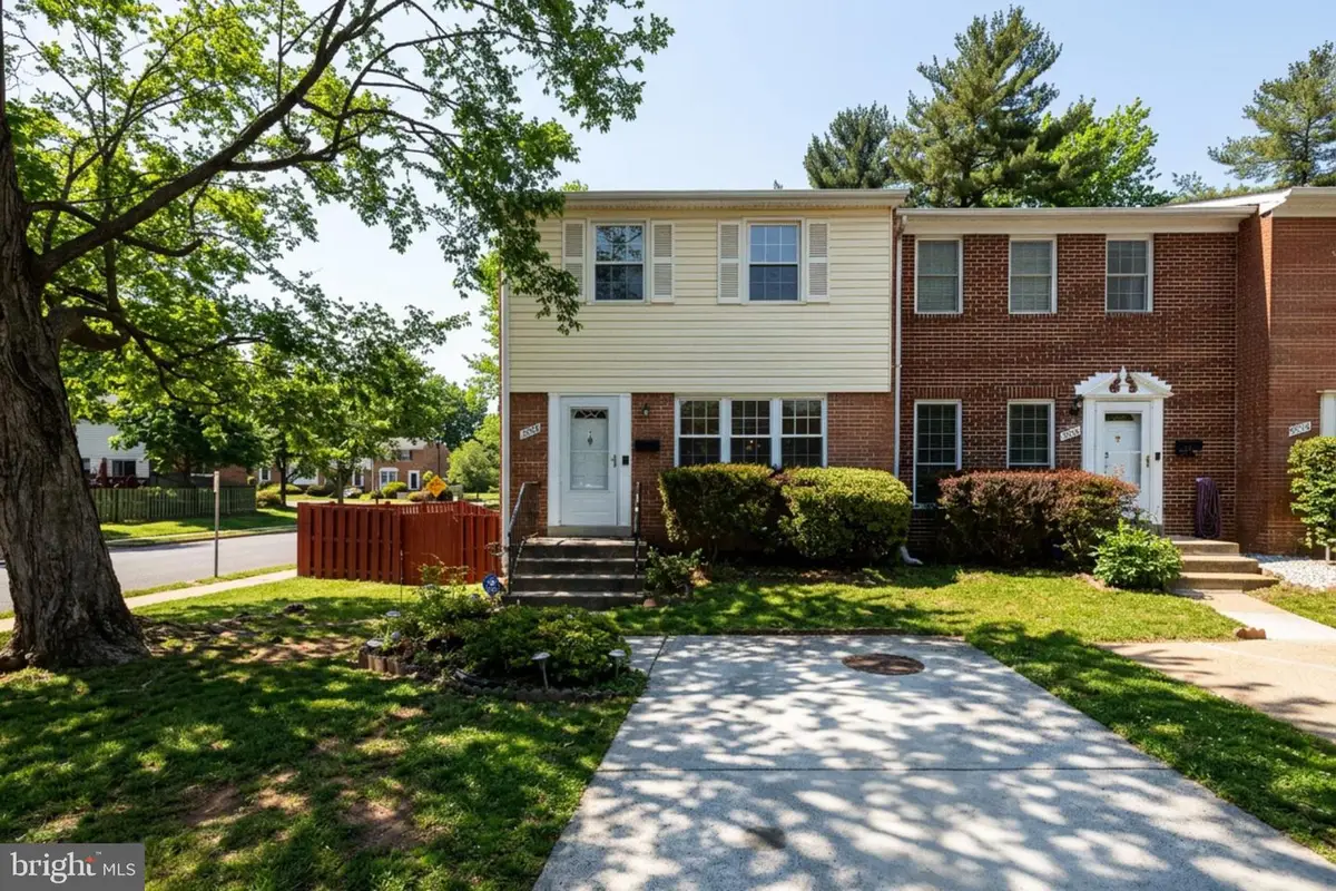 7858 Snead Ln, Falls Church, VA 22043 - #1