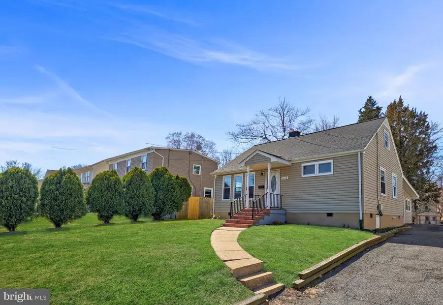 3112 Annandale Rd, Falls Church, VA 22042 - #3