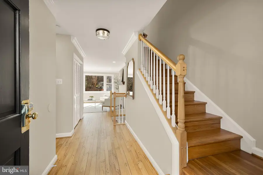 6068 Hardwick Pl, Falls Church, VA 22041 - #3