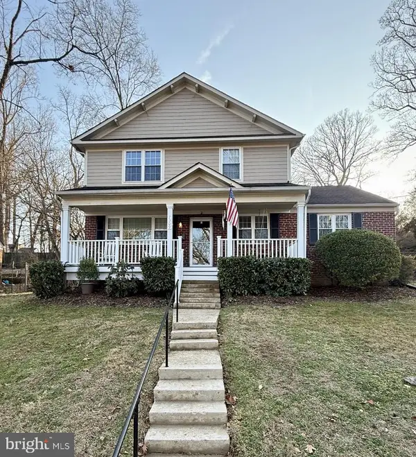7309 Woodley Pl, FALLS CHURCH, VA 22046