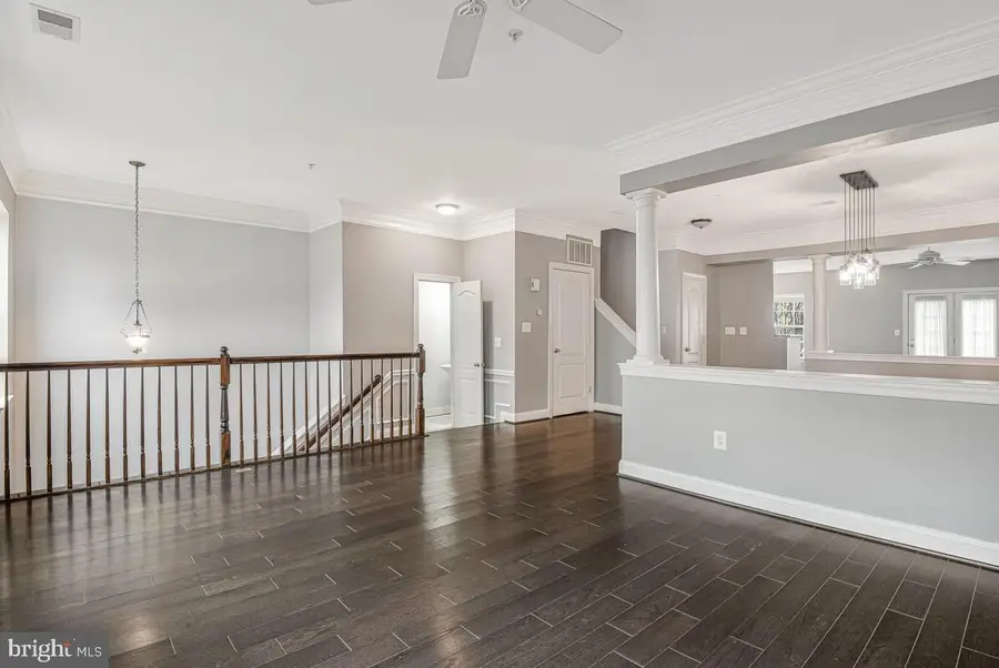 8045 Gatehouse Rd #17, Falls Church, VA 22042 - #3