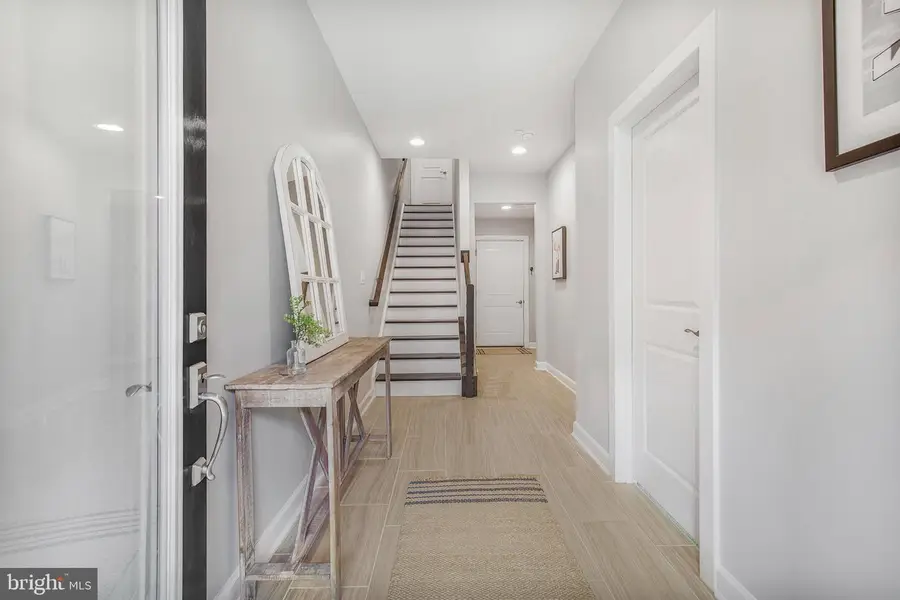 9317 Lemon Mint Ct, Fairfax, VA 22031 - #2