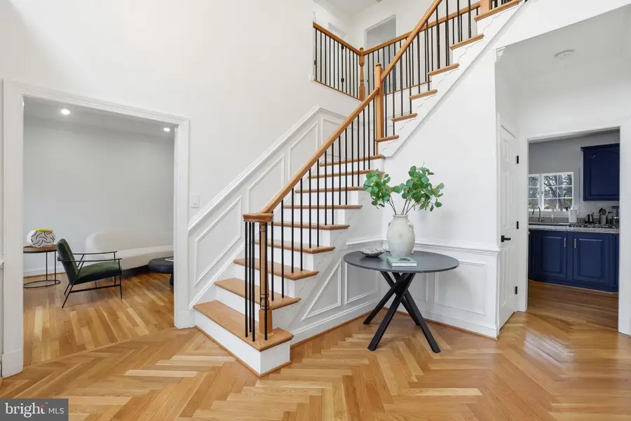 8656 Tuttle Rd, Springfield, VA 22152 - #2