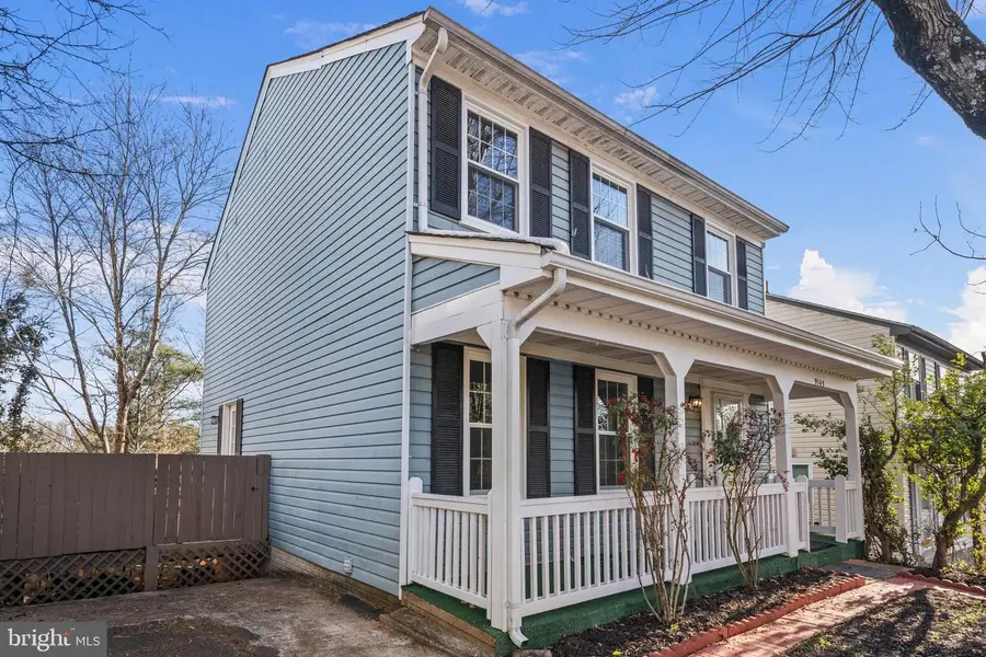 9145 Schoolcraft Ln, Burke, VA 22015 - #2
