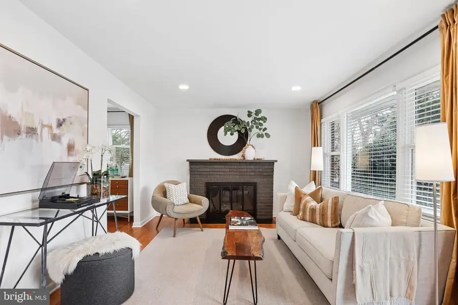 5909 Ridge View Dr, Alexandria, VA 22310 - #2