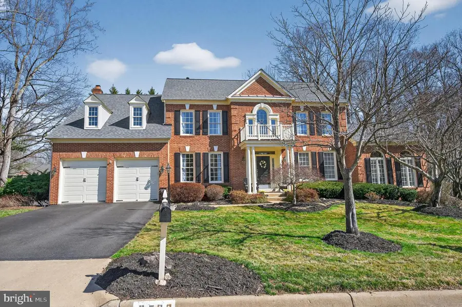 9722 Braided Mane Ct, Fairfax Station, VA 22039 - #2