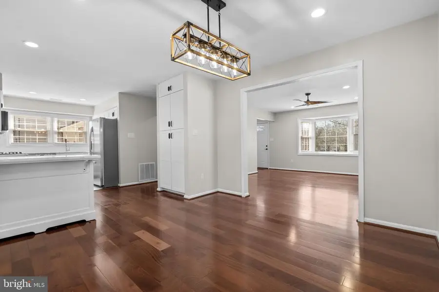 14420 Awbrey Patent Dr, Centreville, VA 20120 - #3