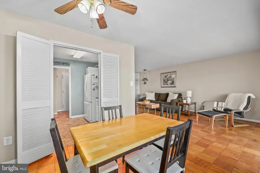 3101 S Manchester St #906, Falls Church, VA 22044 - #3