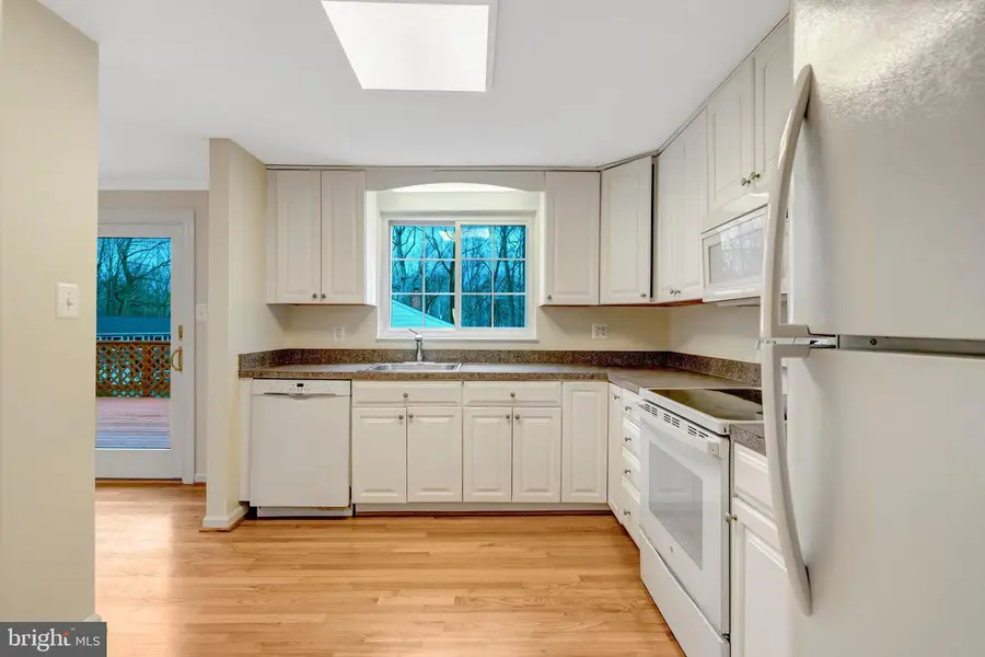 7743 Middle Valley Dr, Springfield, VA 22153 - #3