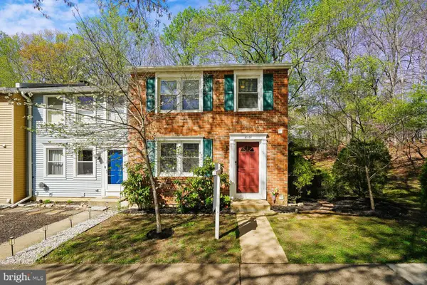 8160 Curving Creek Ct, SPRINGFIELD, VA 22153