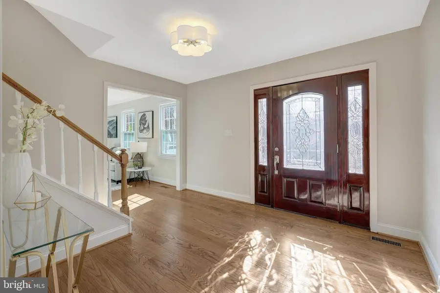 7820 Antiopi St, Annandale, VA 22003 - #3