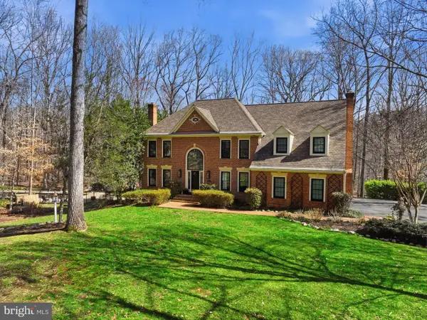 6813 Brimstone Ln, FAIRFAX STATION, VA 22039