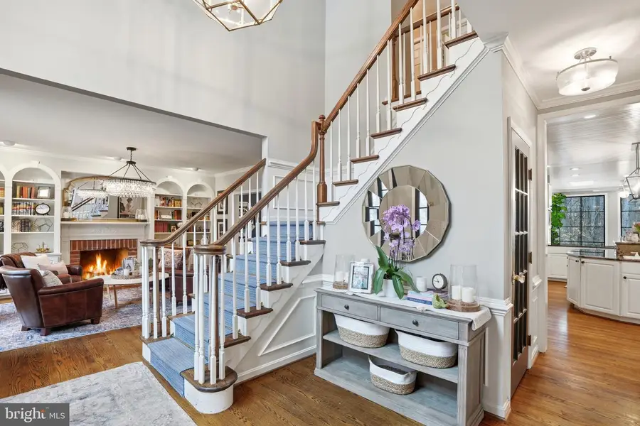 6813 Brimstone Ln, Fairfax Station, VA 22039 - #3